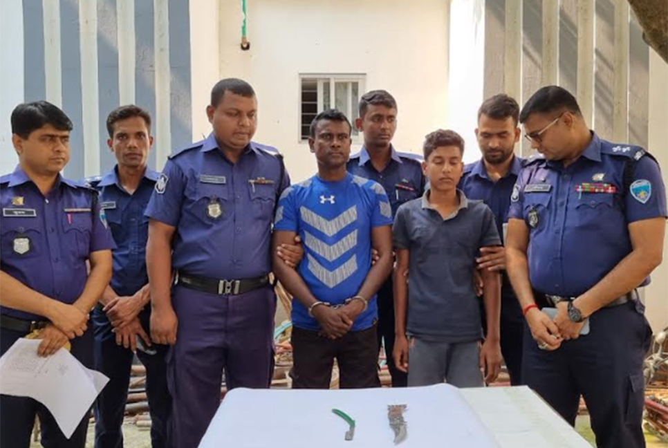 প্রতিশোধ নিতে ছোট ভাইকে হত্যা

