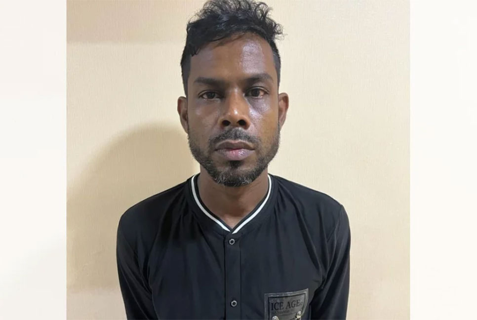 দিনে মাংস, রাতে ইয়াবা বিক্রি!