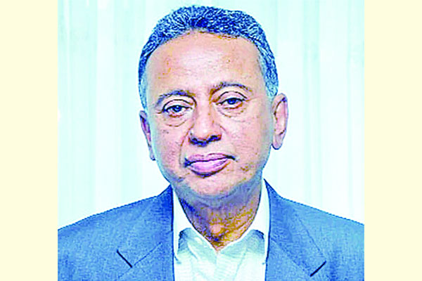 ক্ষমতায় থাকতে দেশে দেশে ধরনা