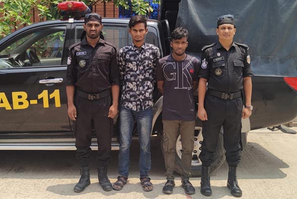 নারায়ণগঞ্জে গাঁজাসহ ২ মাদক কারবারি গ্রেফতার