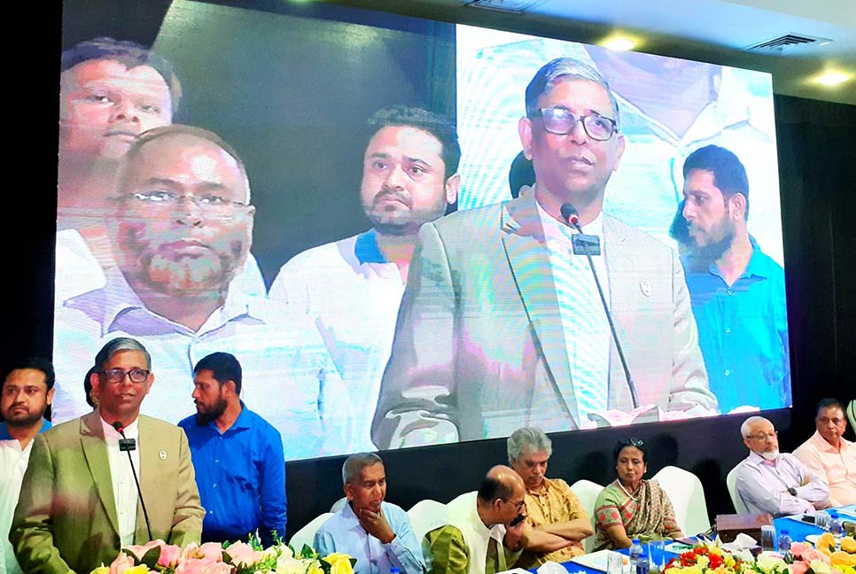 বিএনপির সৃষ্টি হয়েছে অন্ধকার যুগে বসবাস করার জন্য : বাহাউদ্দিন নাছিম 

