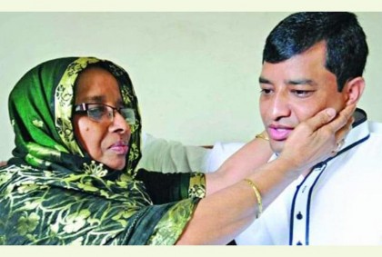 জাহাঙ্গীরের মনোনয়নপত্র বাতিল, তার মায়েরটি বৈধ ঘোষণা