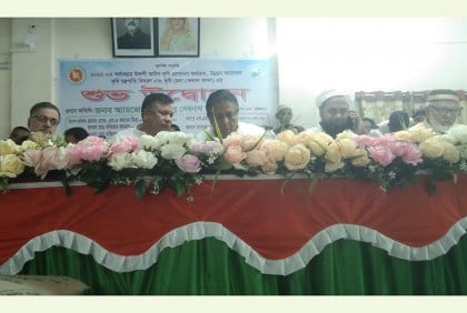 আমতলীতে কৃষি প্রণোদনা প্রদান ও কন্দাল ফসলের কৃষি মেলা