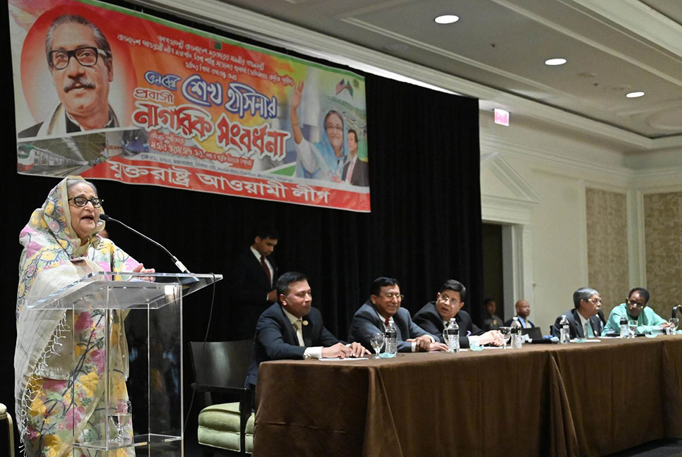 অগ্নিসন্ত্রাসীরা যেন কখনই ক্ষমতায় ফিরতে না পারে : দেশবাসীকে সতর্ক থাকার আহ্বান প্রধানমন্ত্রীর