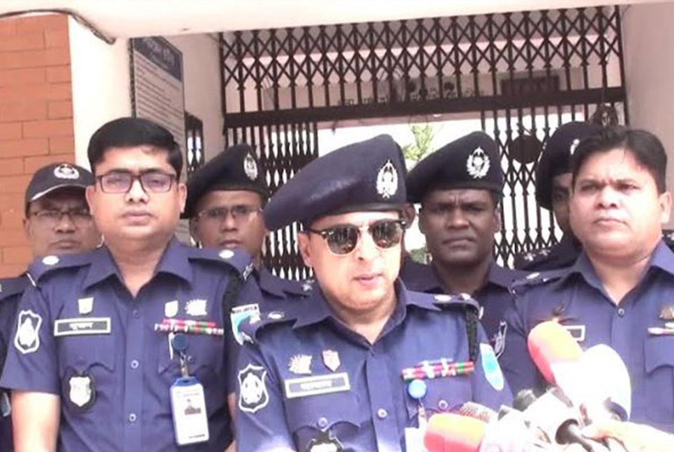 মানিকগঞ্জে ১৬ দোকানে চুরি; গ্রেফতার ২, মালামাল উদ্ধার