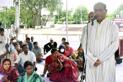 অগ্নিসন্ত্রাসী ও হুকুমদাতাদের বিচার হবে : তথ্যমন্ত্রী

