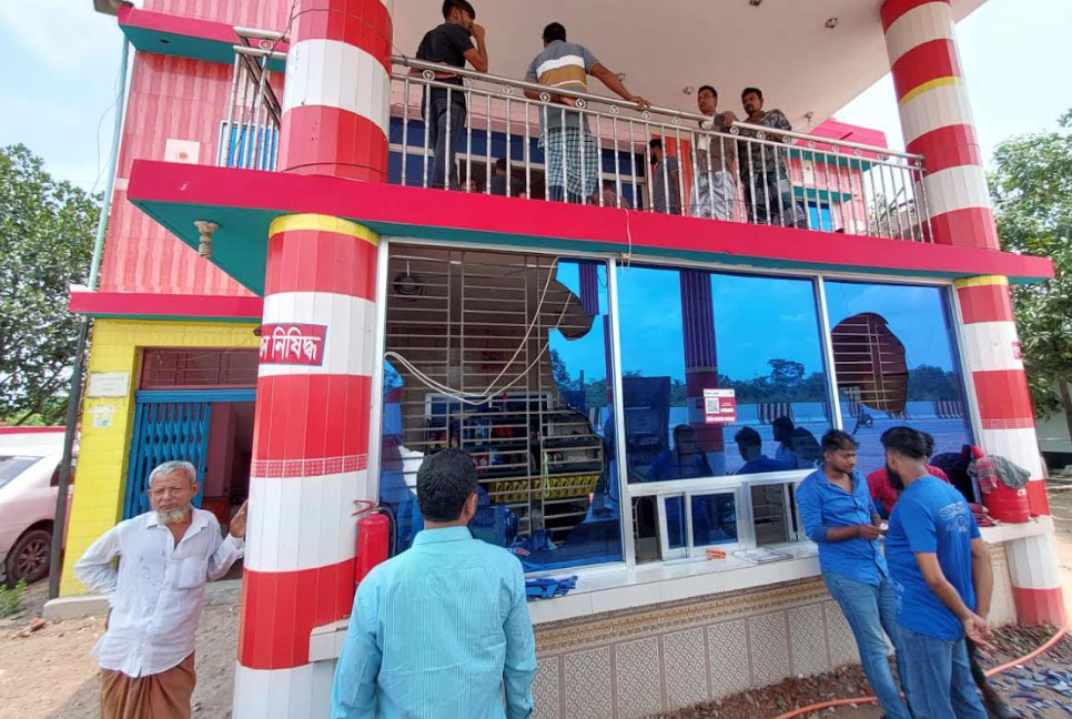 ভাঙ্গায় দুই পক্ষের মধ্যে সংঘর্ষ, আহত ১০
