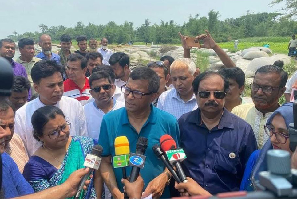 ‘কার্যকর পদক্ষেপের কারণেই সারাদেশে নদীভাঙন কমে এসেছে’

