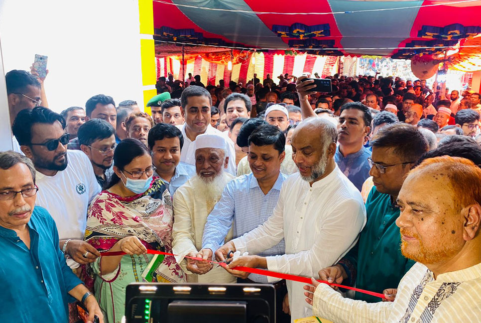 ‘শেখ হাসিনা স্বাস্থ্য খাতে অভূতপূর্ব উন্নয়ন করেছেন’