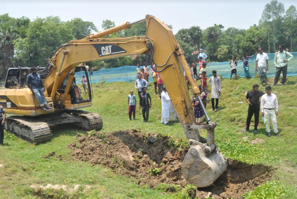 নলডাঙ্গায় খাল খনন কার্যক্রম শুরু