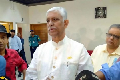 ইসিতে উপস্থিত হয়ে আচরণবিধি মানার অঙ্গীকার আজমত উল্লার