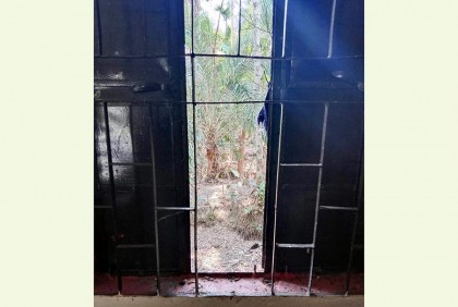 বাগেরহাটে প্রাথমিক বিদ্যালয়ে গ্রিল কেটে চুরি