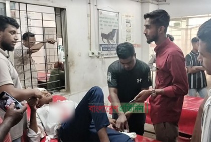 রেস্টুরেন্টে বান্ধবীর বাবার বিরুদ্ধে বন্ধুকে কোপানোর অভিযোগ