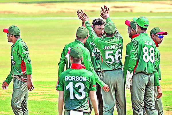 হারের বৃত্তে টাইগার যুবারা