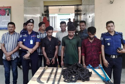ভালুকায় ডাকাতির প্রস্তুতিকালে আটক ৩