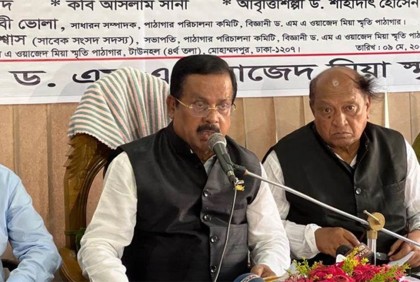 বিদেশি প্রভুদের পা ধরে, নালিশ করে লাভ হবে না : নানক