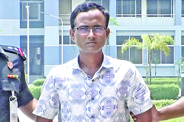 কলিং অ্যাপস ব্যবহার করেও রক্ষা মেলেনি