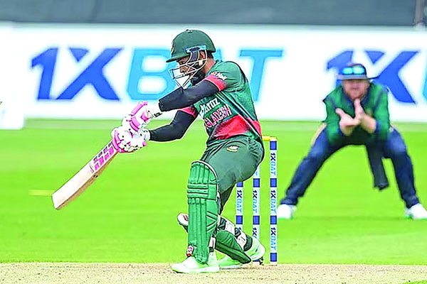 জন্মদিনে মুশফিকের ফিফটি