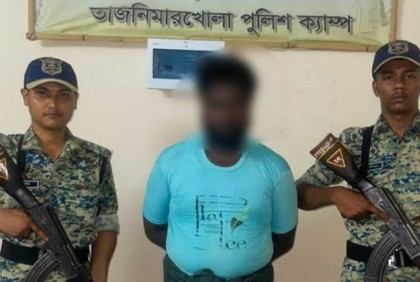 আরসার শীর্ষ কমান্ডার জুবায়ের অস্ত্রসহ আটক