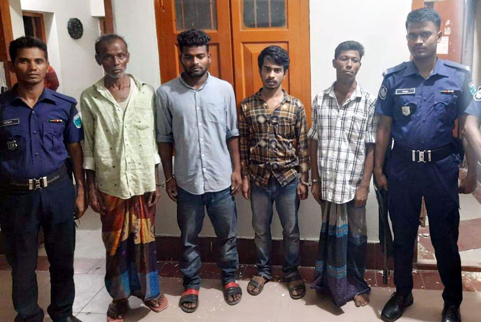 হবিগঞ্জে ৫ মাদক কারবারি গ্রেফতার
