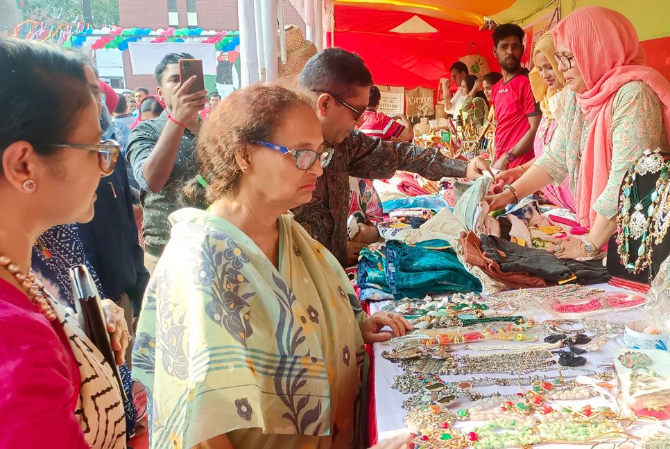 ‘উদ্যোক্তা মেলা দেশীয় পোশাক কেনায় মানুষকে উদ্বুদ্ধ করবে’ 

