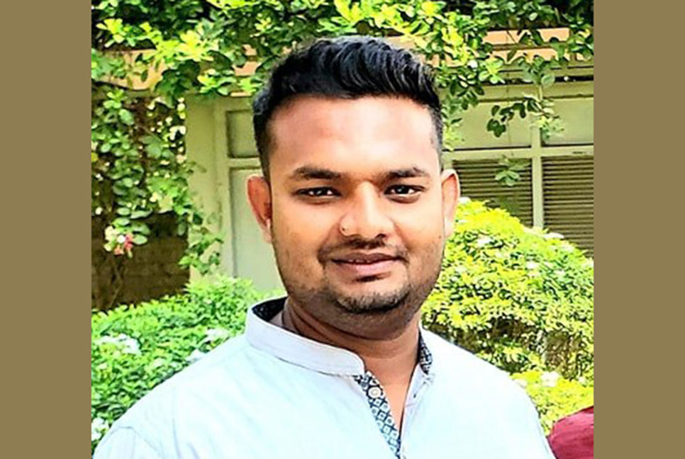 মেয়রের পিএস’র বিরুদ্ধে নবদম্পতিকে আটকে মারধর-লুটের অভিযোগ