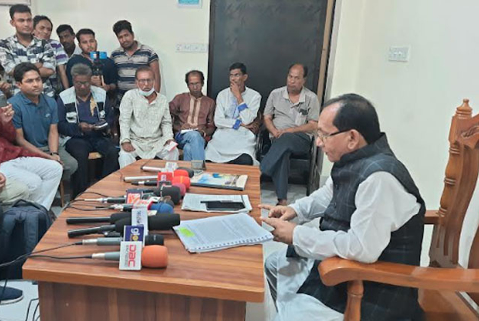 ব্যক্তিগত দ্বন্দ্বের জেরে স্বেচ্ছাসেবক লীগ নেতাকে হত্যা, দাবি এমপি ওদুদের 

