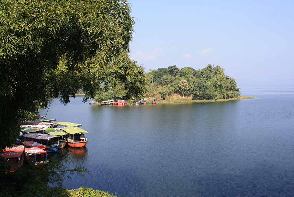 ঘূর্ণিঝড় মোখা: কাপ্তাই হ্রদে নৌচলাচল বন্ধ