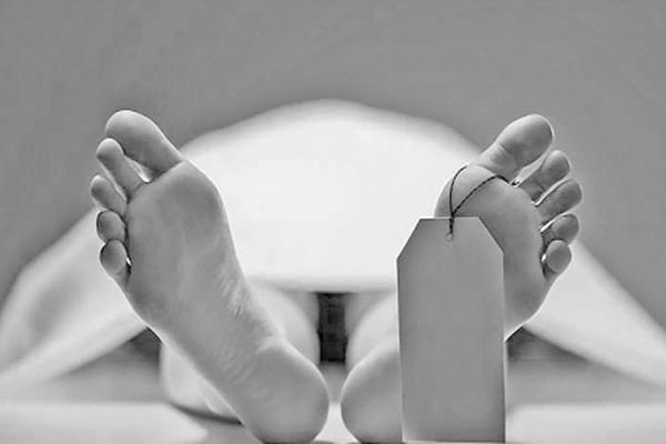 নাটোরে গৃহবধূর লাশ স্বজনের দাবি হত্যা