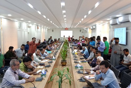 বরগুনায় ‘মোখা’ মোকাবিলায় দুর্যোগ ব্যবস্থাপনা কমিটির জরুরি সভা