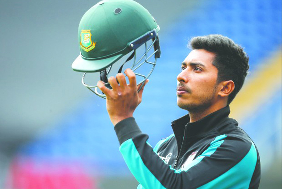 সেঞ্চুরি খড়া কাটলো সৌম্য সরকারের