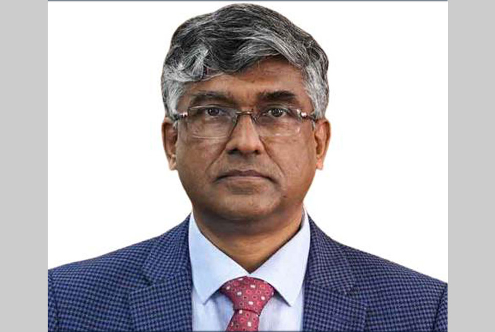 আরও এক বছর বাণিজ্য মন্ত্রণালয়ের সিনিয়র সচিব থাকছেন তপন কান্তি ঘোষ

