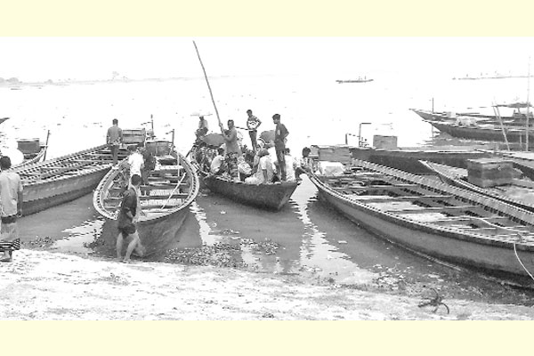 যমুনায় পানি বৃদ্ধি, গতি নৌপথে