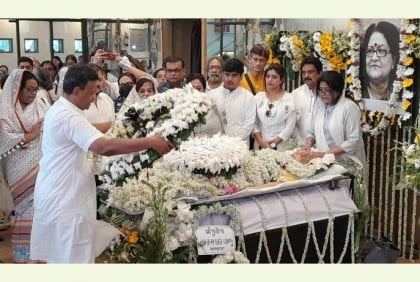 কল্যাণী কাজীর প্রতি শেষ শ্রদ্ধা