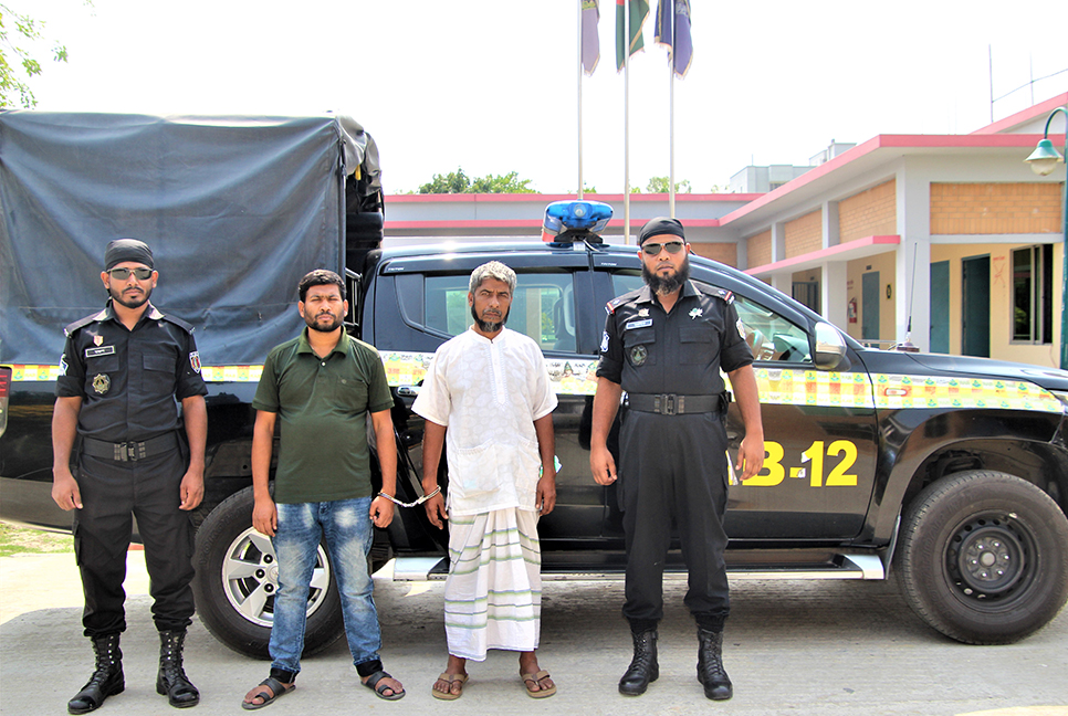 উল্লাপাড়ায় হেরোইনসহ দুই মাদক বিক্রেতা আটক