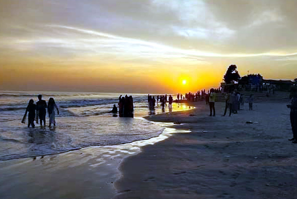 মোখা আতঙ্ক কেটে গেছে, স্বাভাবিক রূপে কুয়াকাটা