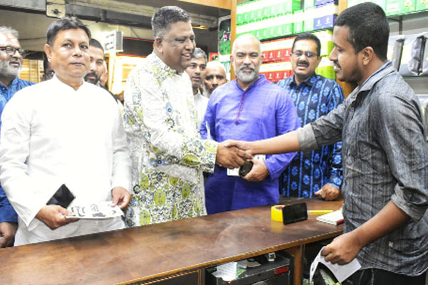 আনোয়ারের স্মার্ট সিটি বাকিদের পরিবর্তন