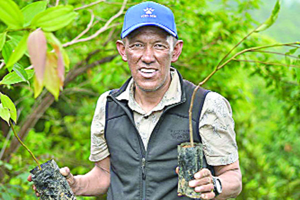 ২৬ বার এভারেস্টের চূড়ায় পাসাং দাওয়া