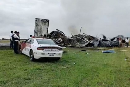 মেক্সিকোতে ভয়াবহ সড়ক দুর্ঘটনায় নিহত ২৬