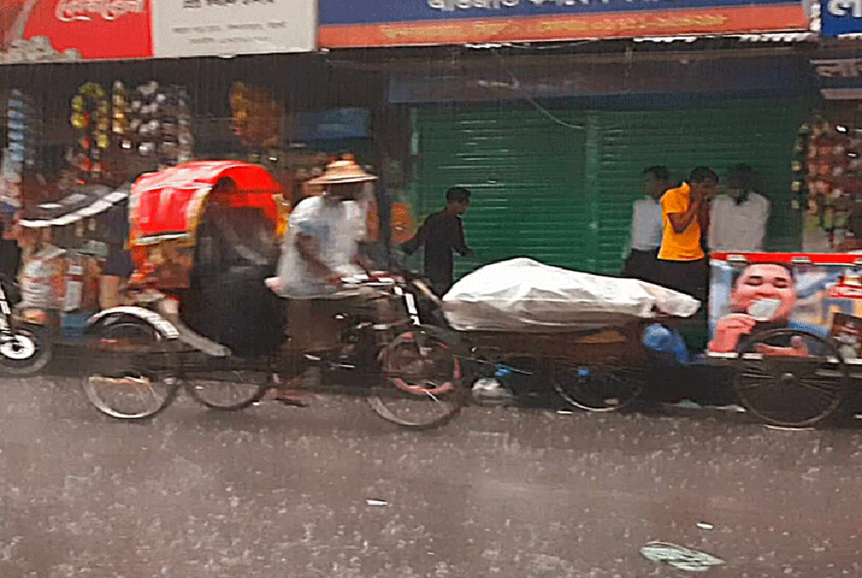 তীব্র তাপদাহের পর সিলেটে স্বস্তির বৃষ্টি

