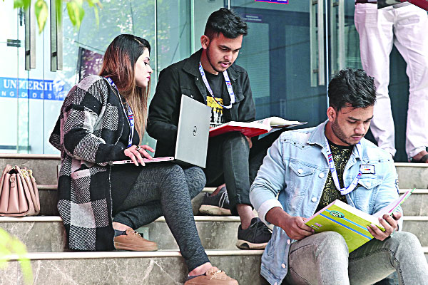আলো ছড়াচ্ছে বেসরকারি বিশ্ববিদ্যালয়