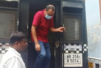 কারাগারে দু’বার হামলার শিকার পি কে হালদার, পিটিশন দায়ের