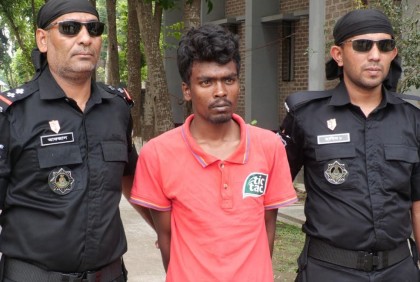 যৌতুক না পেয়ে স্ত্রীকে পিটিয়ে হত্যা, পলাতক স্বামী গ্রেফতার