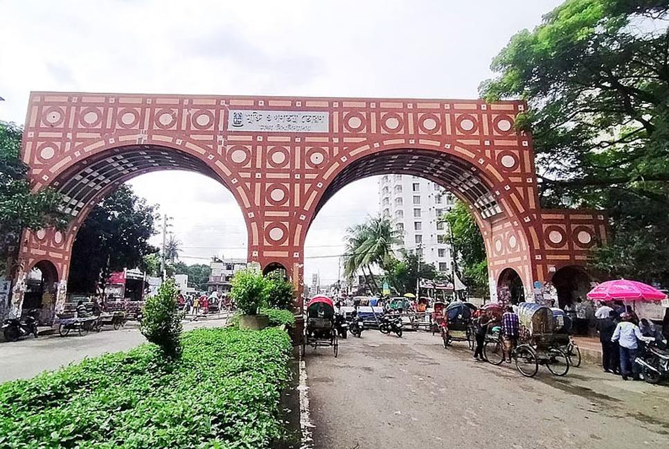 ঢাবি ক্যাম্পাসে সর্বনিম্ন রিকশা ভাড়া ১৫ টাকা, রবিবার থেকে কার্যকর

