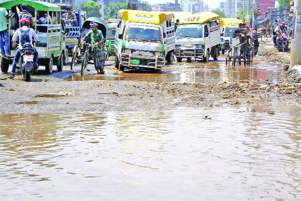 হঠাৎ বৃষ্টিতে জলাবদ্ধতা