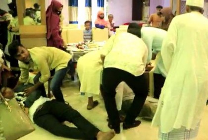 দই টক হওয়ায় বিয়ের অনুষ্ঠানে ভাঙচুর, আহত ১৫

