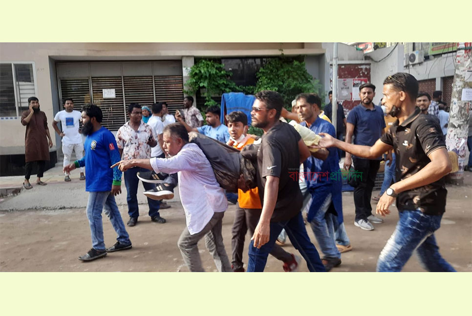 খুলনায় বিএনপির সমাবেশে পুলিশের লাঠিচার্জ-টিয়ারগ্যাস