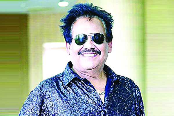 সম্মাননায় ফেরদৌস ওয়াহিদ