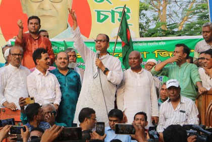 আমাদেরকে আইন ভাঙতে বাধ্য করবেন না: দুদু