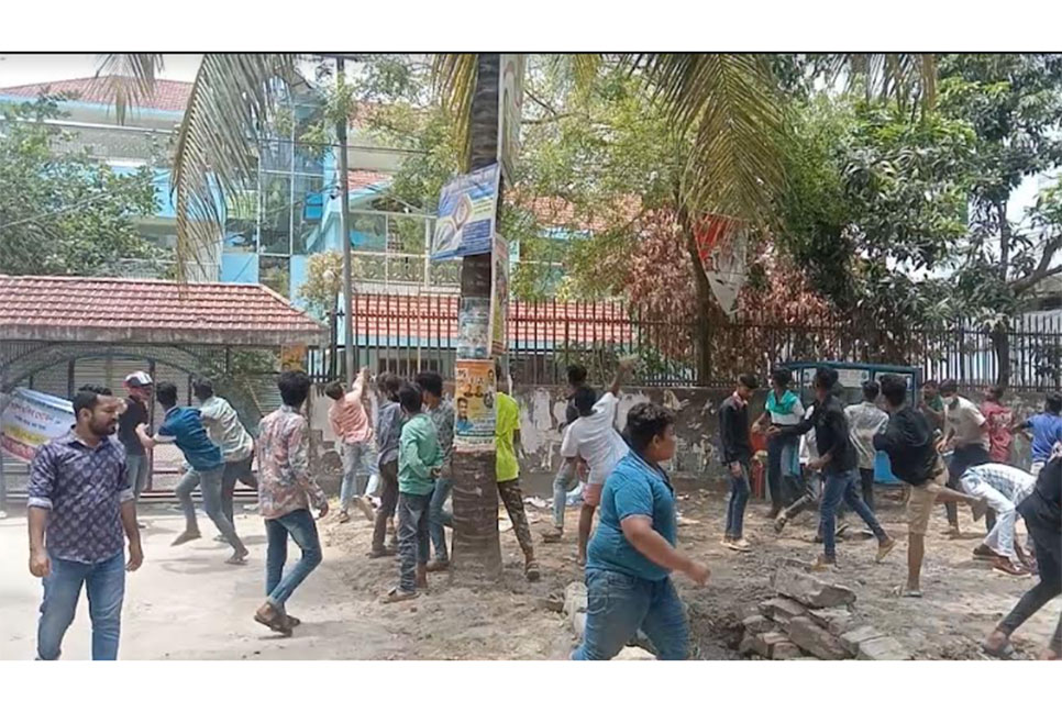 নরসিংদী বিএনপির কার্যালয়ে ছাত্রদলের পদবঞ্চিতদের হামলা 
